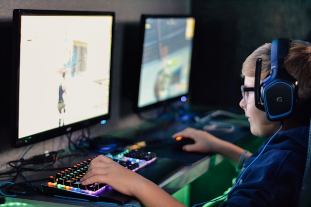 boy gaming