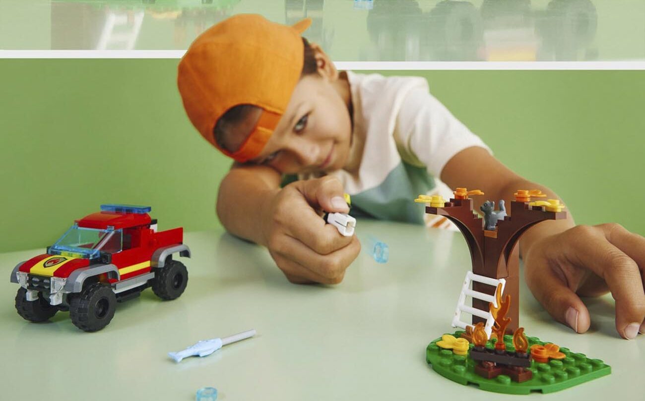 Best Lego Sets to Build with Boys and Girls