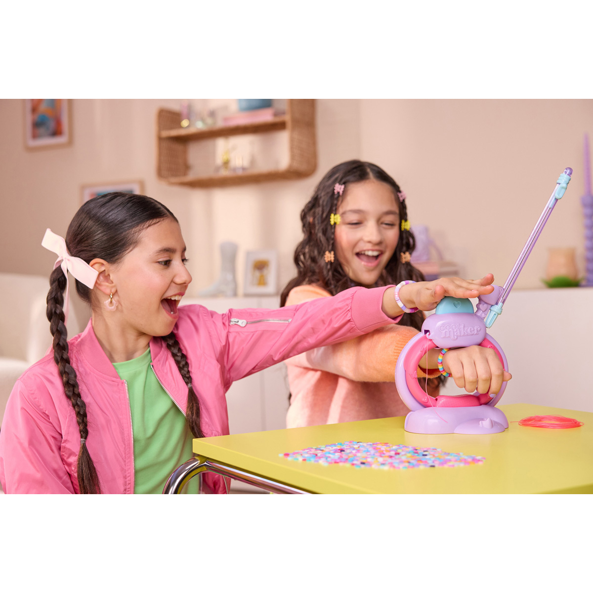 Kit De Expansión Cool MAKER Stack'd Heishi - Más De 1300 Cuentas Para Hacer 10 Pulseras, Compatible Con El Estudio Principal