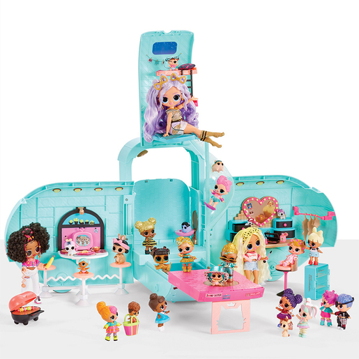 LOL Surprise! Outrageously Millennial Girls Glam N' Go Camper Playset