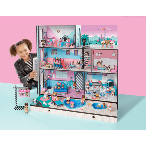 Lol dolls house entertainer hotsell