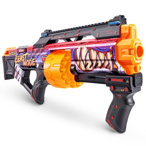X-Shot Skins Last Stand - Beast Out Blaster with 16 Darts by ZURU