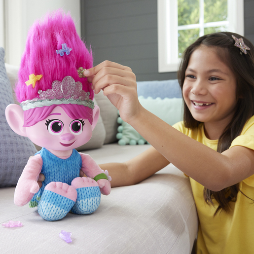 DreamWorks Trolls Band Together Showtime Surprise Queen Poppy