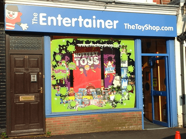 The Entertainer - Beaconsfield