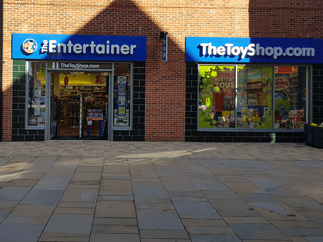 The Entertainer - Beverley The Entertainer - Beverley