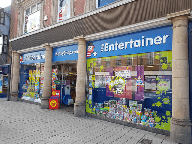 The Entertainer - Chester The Entertainer - Chester