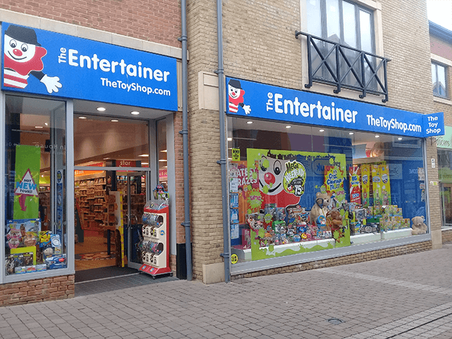 The Entertainer - Didcot The Entertainer - Didcot