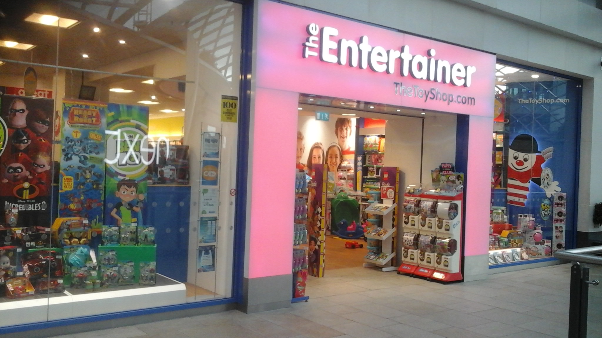 The Entertainer - Leeds Trinity The Entertainer - Leeds Trinity