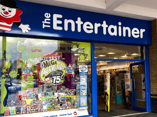 The Entertainer - Staines