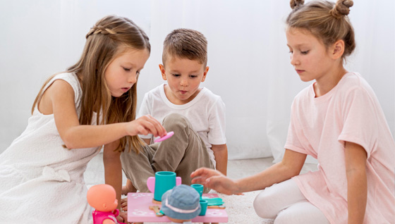 Why do Children Play with Dolls? Why do Children Play with Dolls?