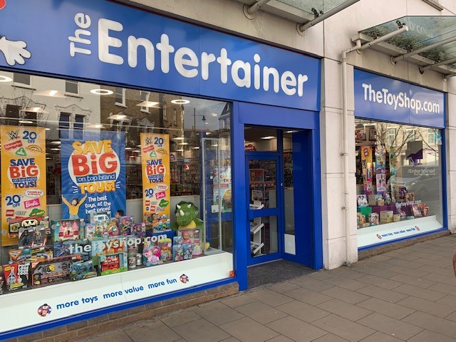 The Entertainer - Wimbledon The Entertainer - Wimbledon